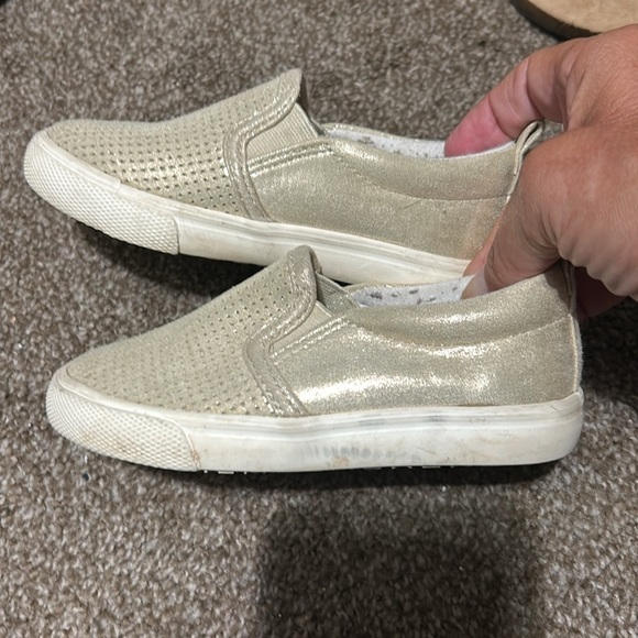 Cat & Jack Kids Shoes - Picture 4 of 5